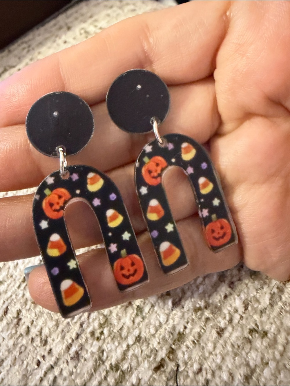 Halloween Candy Corn & Jack-O'-Lantern Arch Drop Earrings - Black